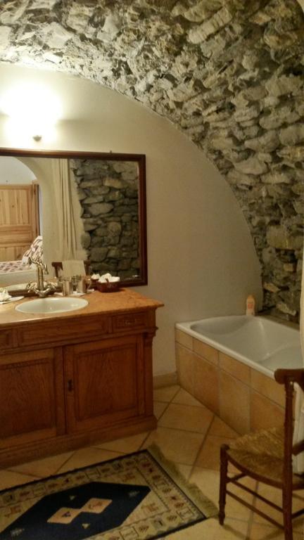 Domaine De Lara Bed & Breakfast Barcelonnette Room photo