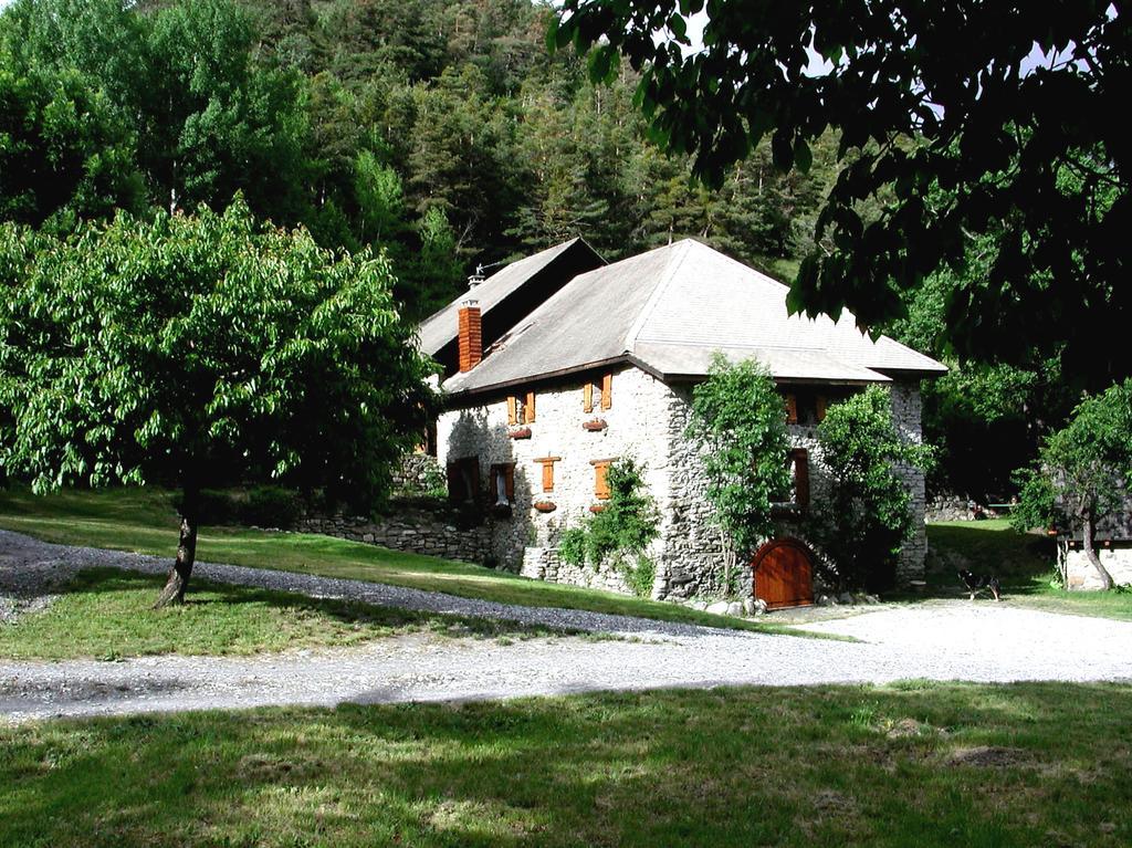 Domaine De Lara Bed & Breakfast Barcelonnette Exterior photo