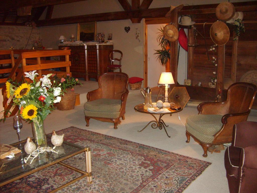 Domaine De Lara Bed & Breakfast Barcelonnette Exterior photo